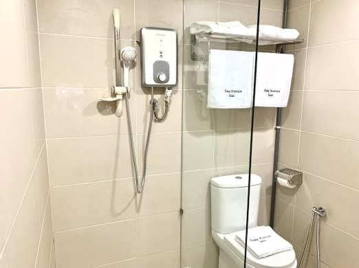 Kluang Riverview Hotel Esterno foto